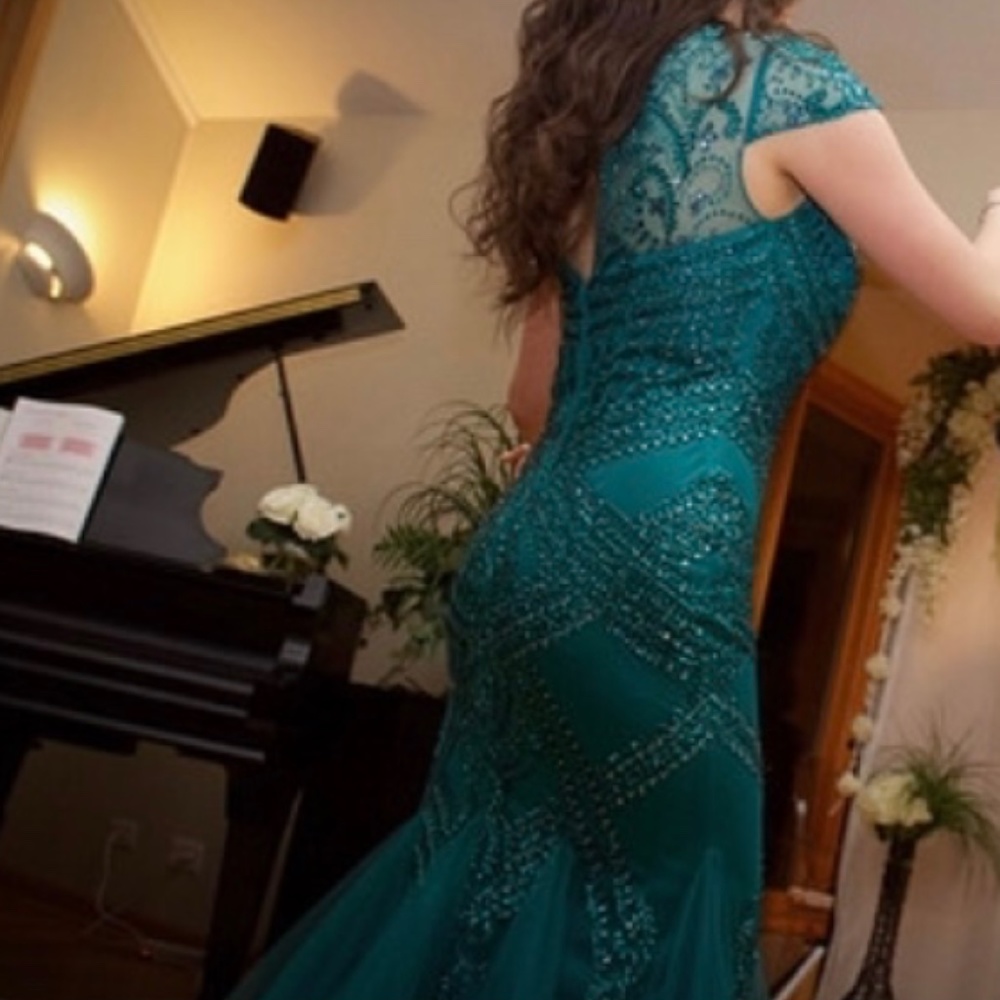 Abby Paris Couture Gown - Picture 1 of 7